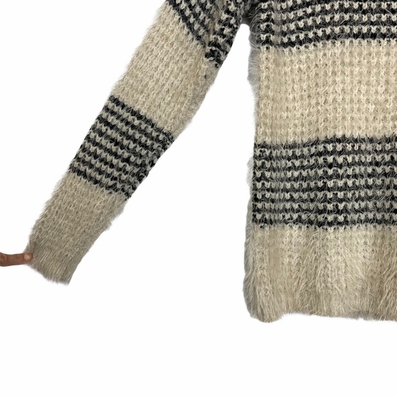 Forever 21 Black/Cream Soft Eyelash Knit Sweater - Picture 7 of 10